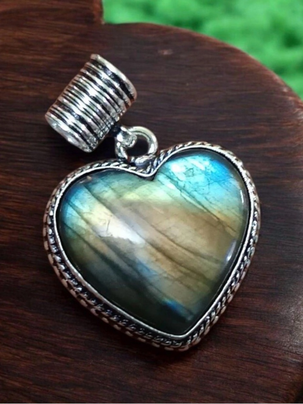 Stunning Handmade Natural Labradorite 925 Sterling Silver Heart Pendant - Picture 3 of 3